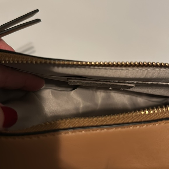 Gianni Bini Small Purse in Brown and golden hardware - Picture 16 of 17